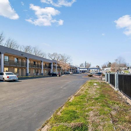 Hotel O Columbia Downtown Near I-65 Bagian luar foto