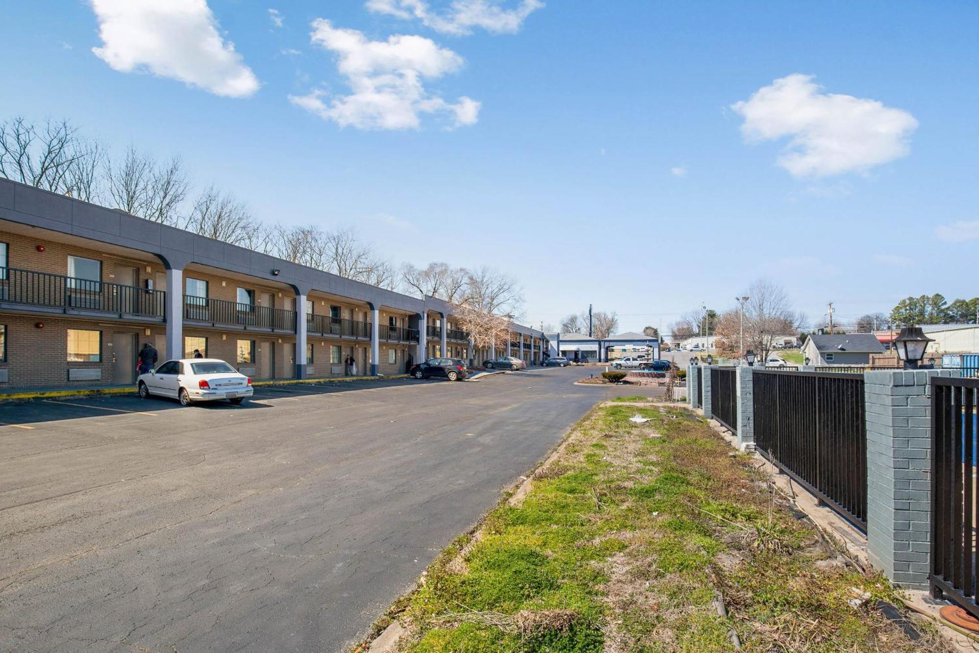 Hotel O Columbia Downtown Near I-65 Bagian luar foto