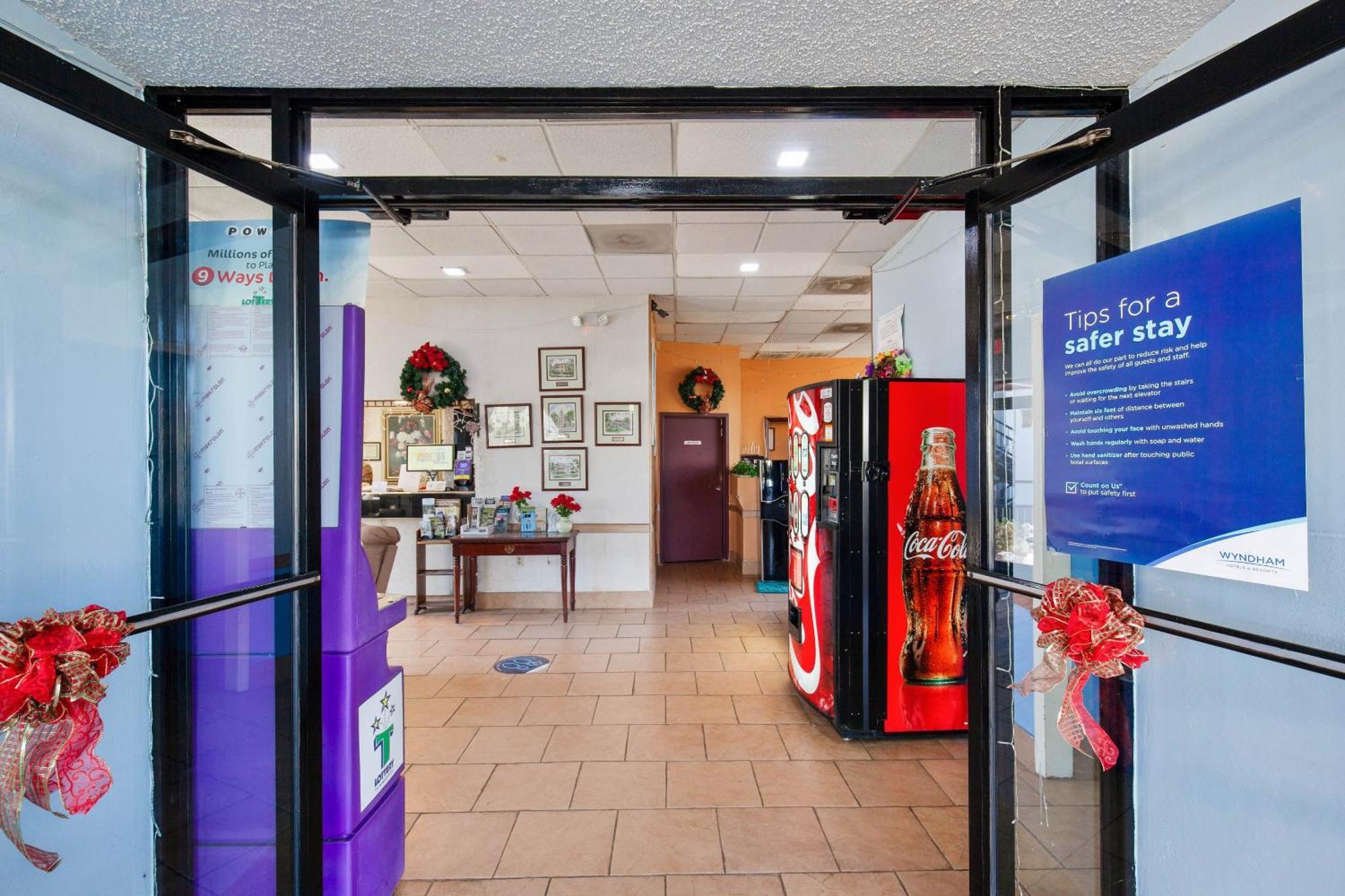 Hotel O Columbia Downtown Near I-65 Bagian luar foto