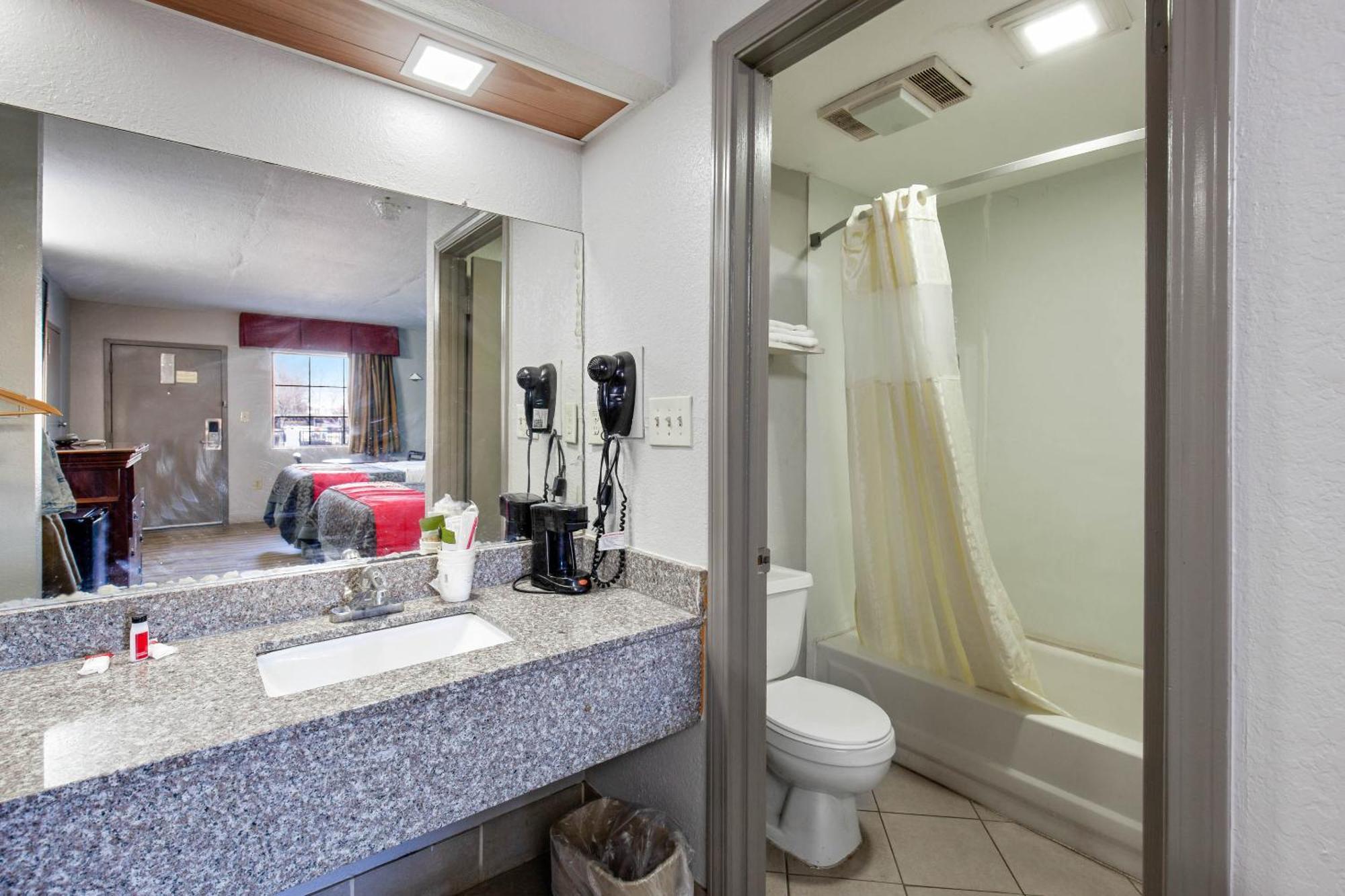 Hotel O Columbia Downtown Near I-65 Bagian luar foto