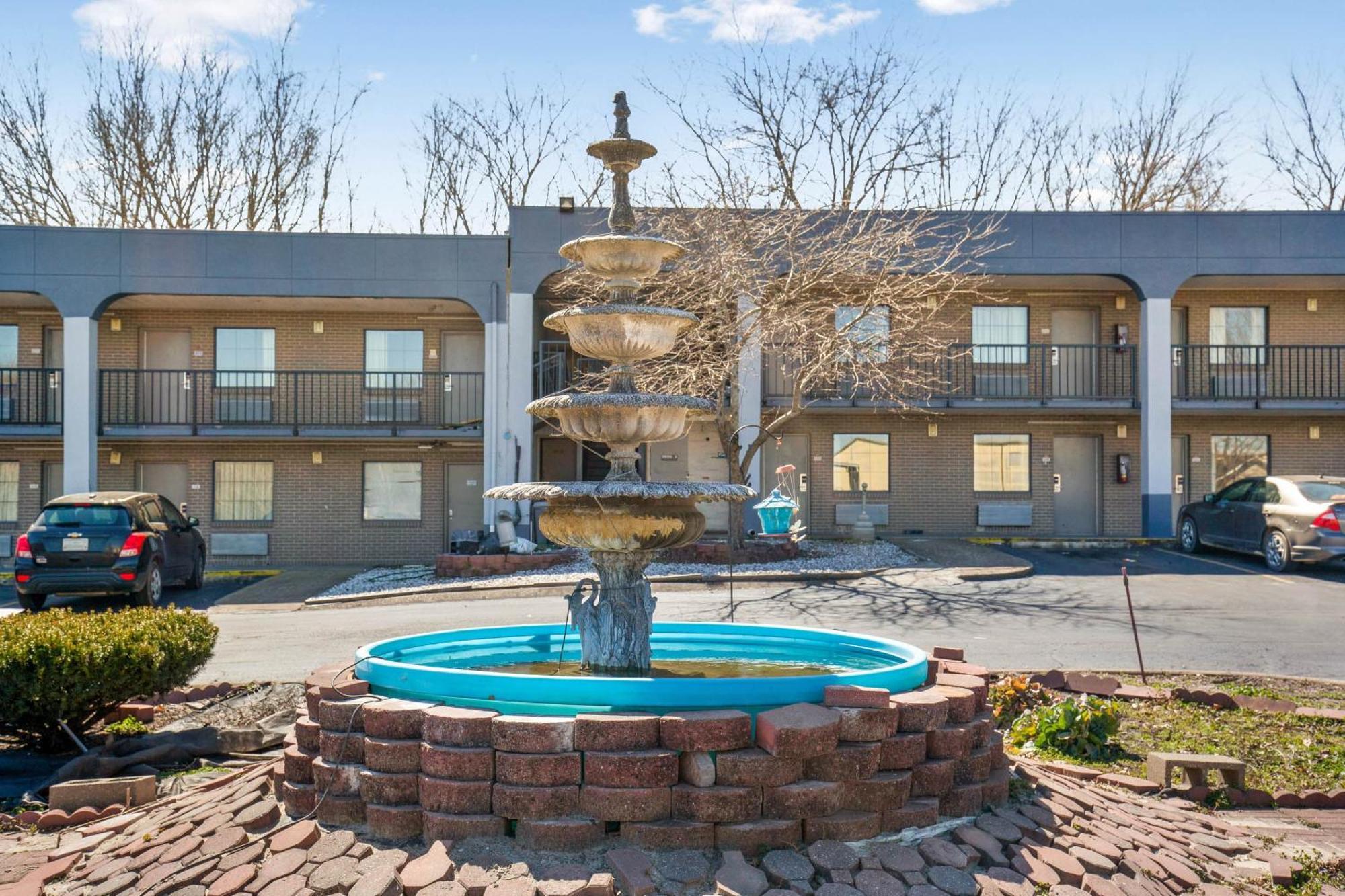Hotel O Columbia Downtown Near I-65 Bagian luar foto
