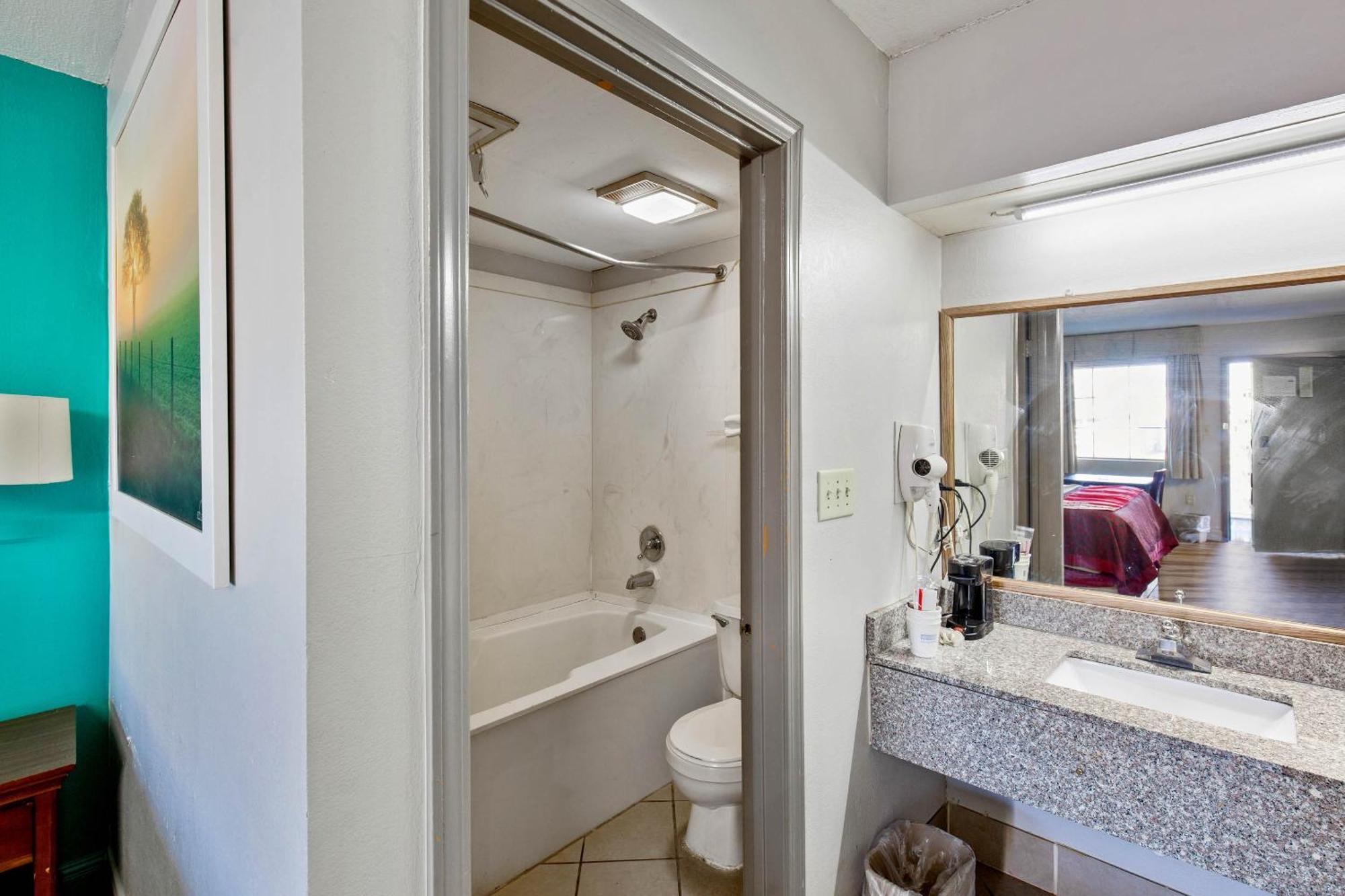 Hotel O Columbia Downtown Near I-65 Bagian luar foto